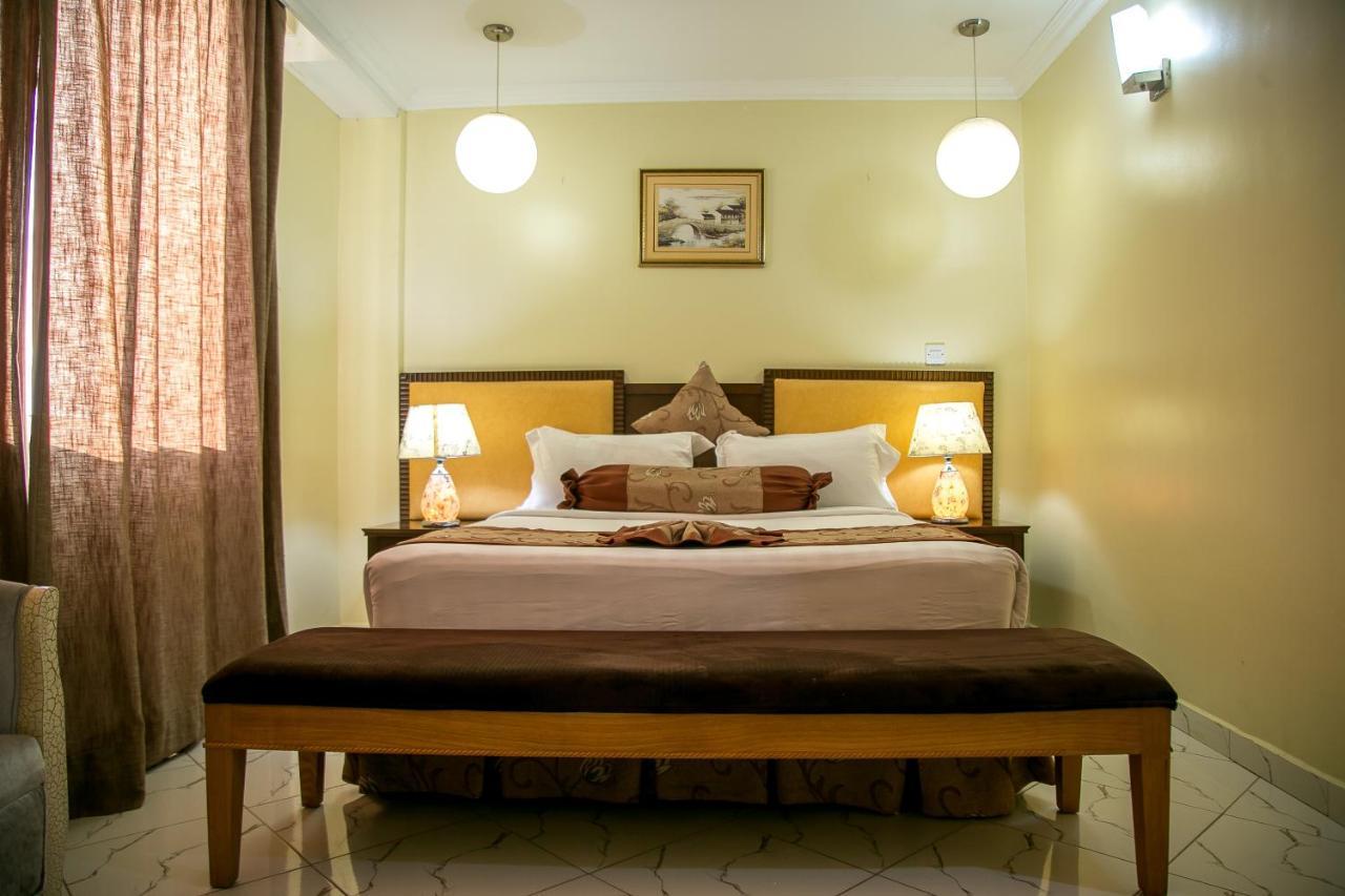 Kebbys Hotel Dar-es-Salaam Eksteriør bilde