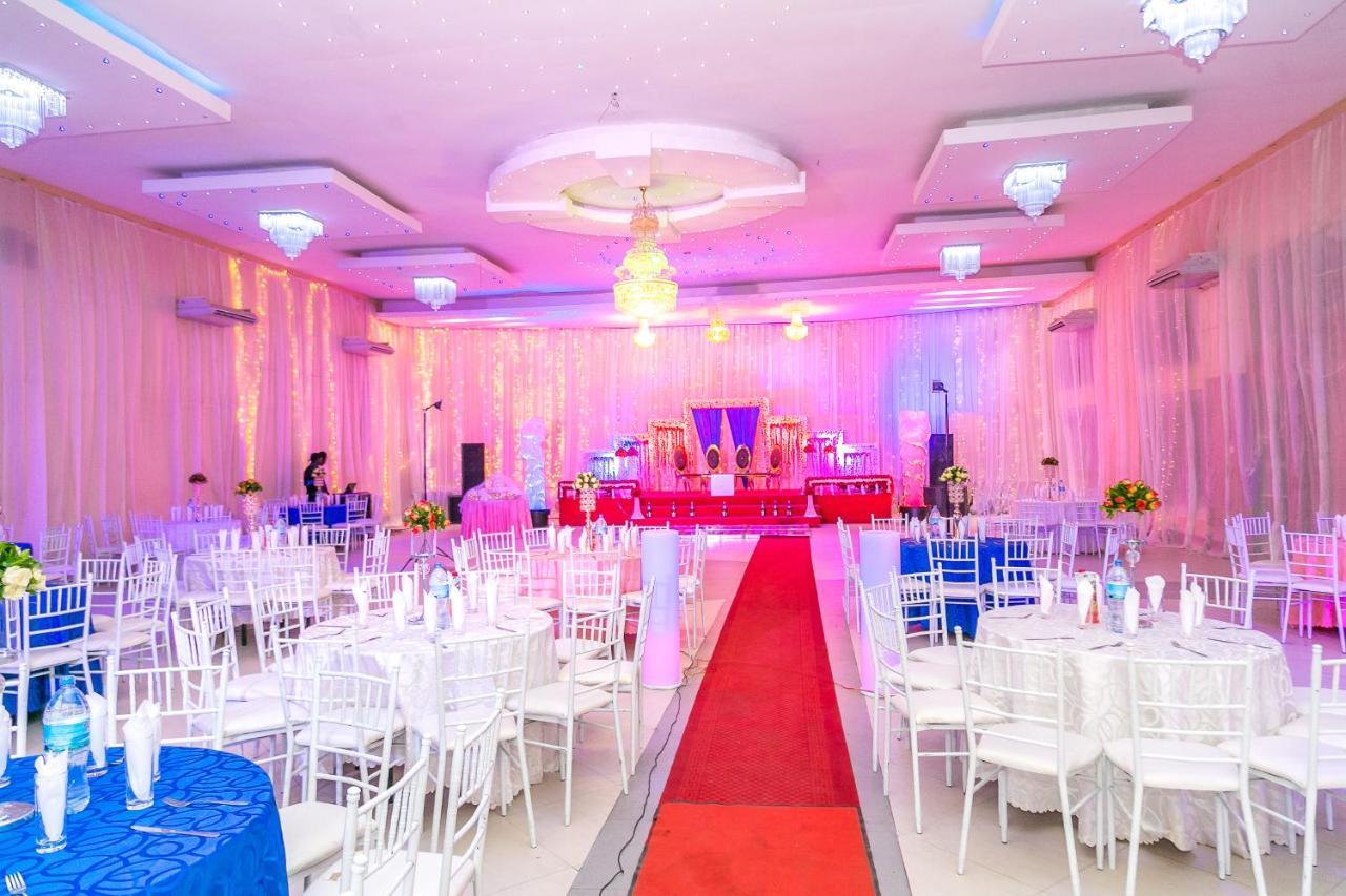 Kebbys Hotel Dar-es-Salaam Eksteriør bilde