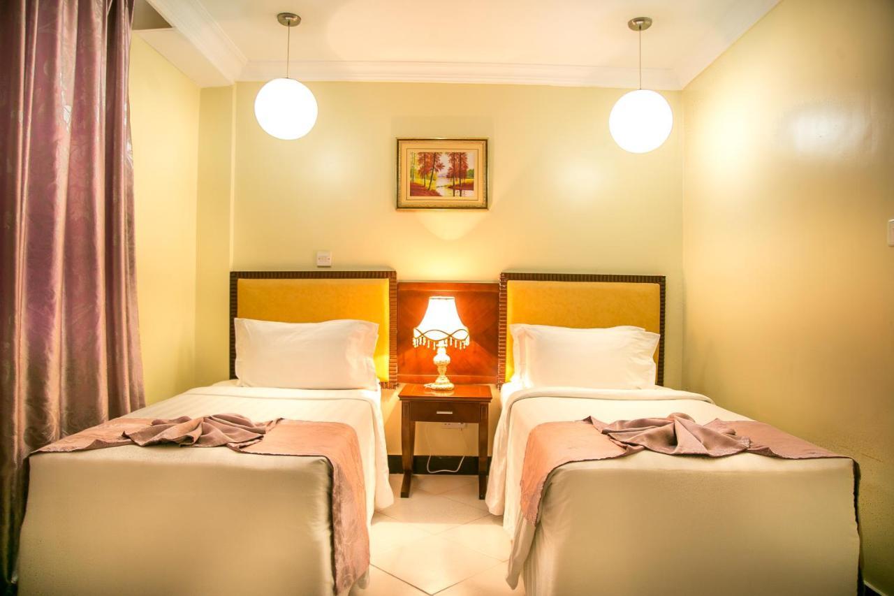 Kebbys Hotel Dar-es-Salaam Eksteriør bilde